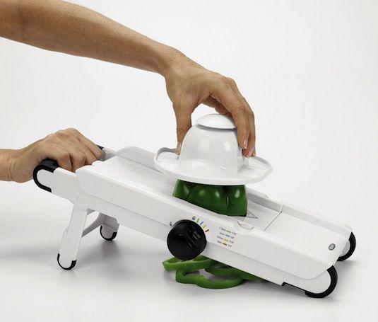 Multipurpose slicer with sharp blades