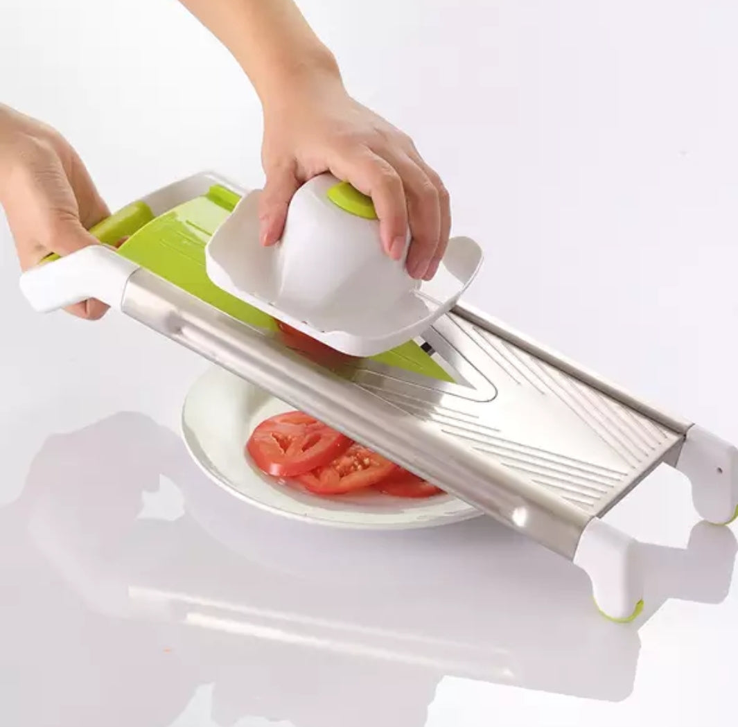 Cheap multipurpose vegetable slicer